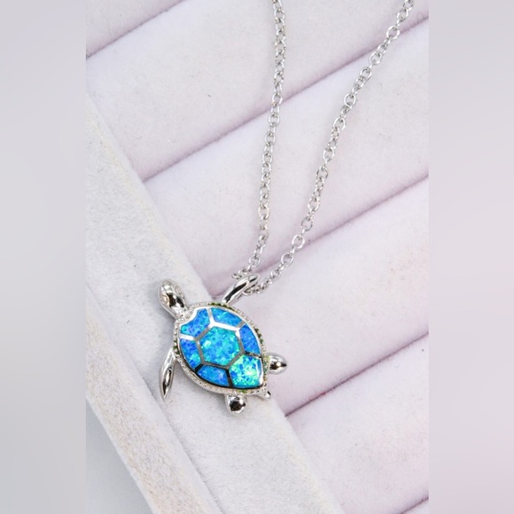 Opal Turtle Pendant Chain-Link Necklace - Picture 3 of 5